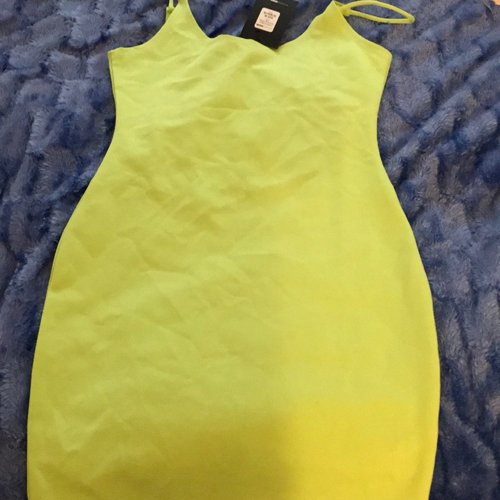 Dress lime color